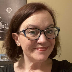 Meet your Posher, Holly